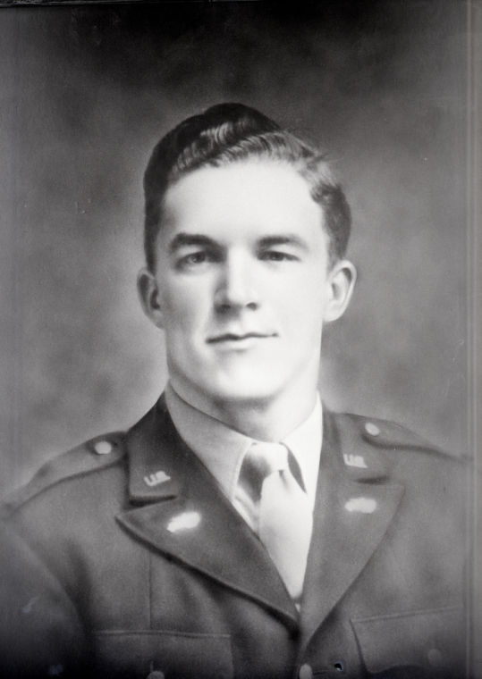 Turney Leonard